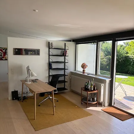 Spacious With Beautiful Garden And Terrace * Рангстед
