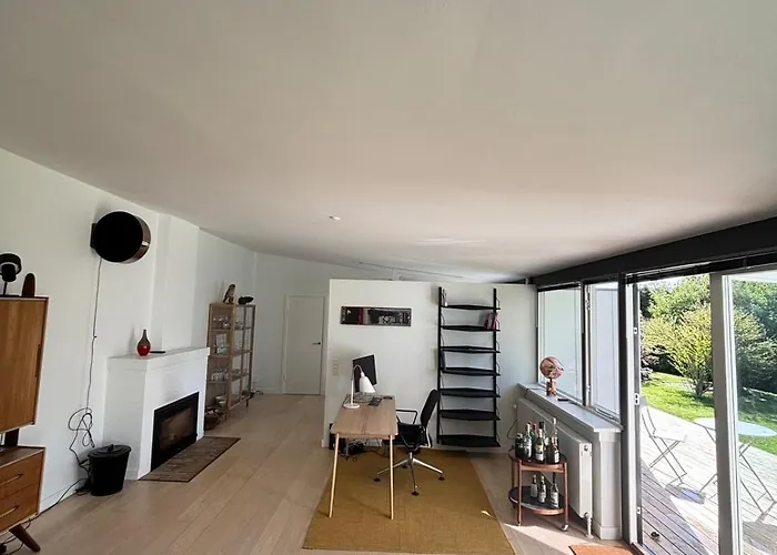 Villa Spacious With Beautiful Garden And Terrace *
